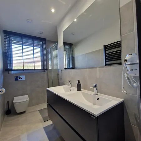 Komfortowy Apartament Dwupokojowy- Willa Lawenda Apartamento Rytro